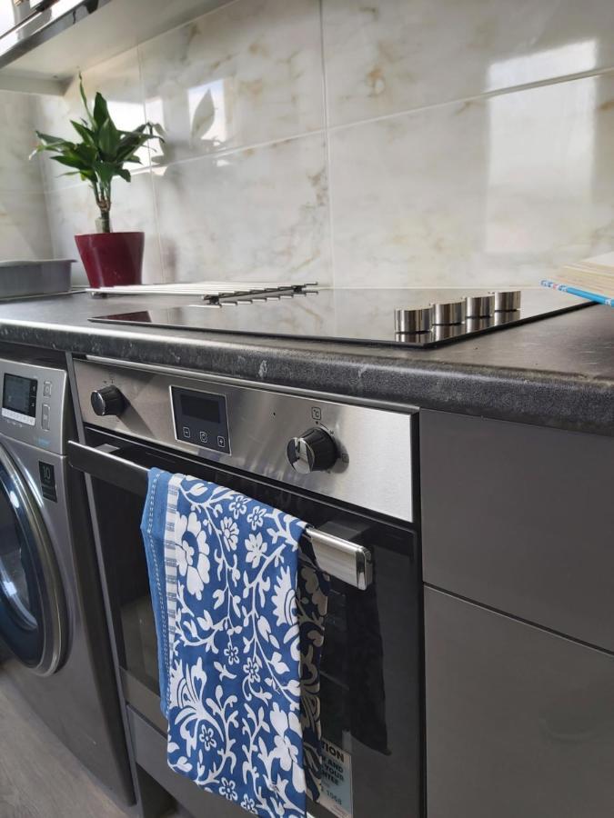 Beautifully Renovated 2 Bed Flat - Close To Beach Apartment Southend-on-Sea Luaran gambar